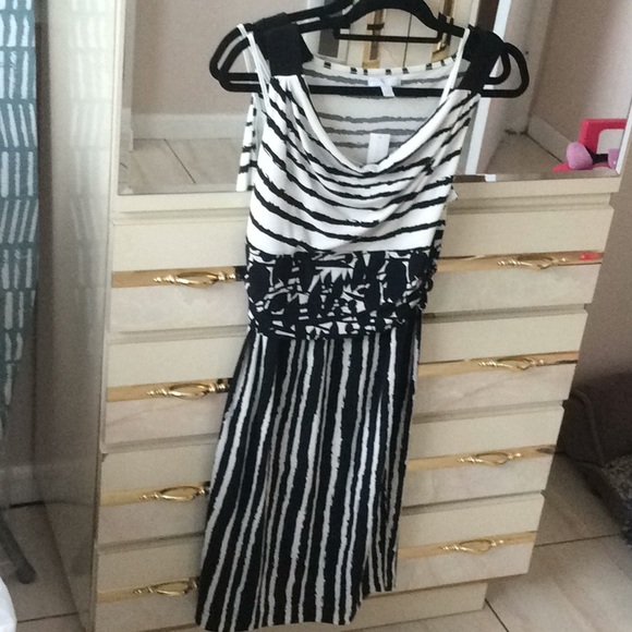 New York & company,pretty dress , never used - Picture 4 of 5